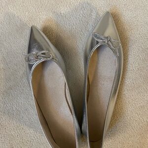 SHEIN Silver Flats with Elegant Bow Detail